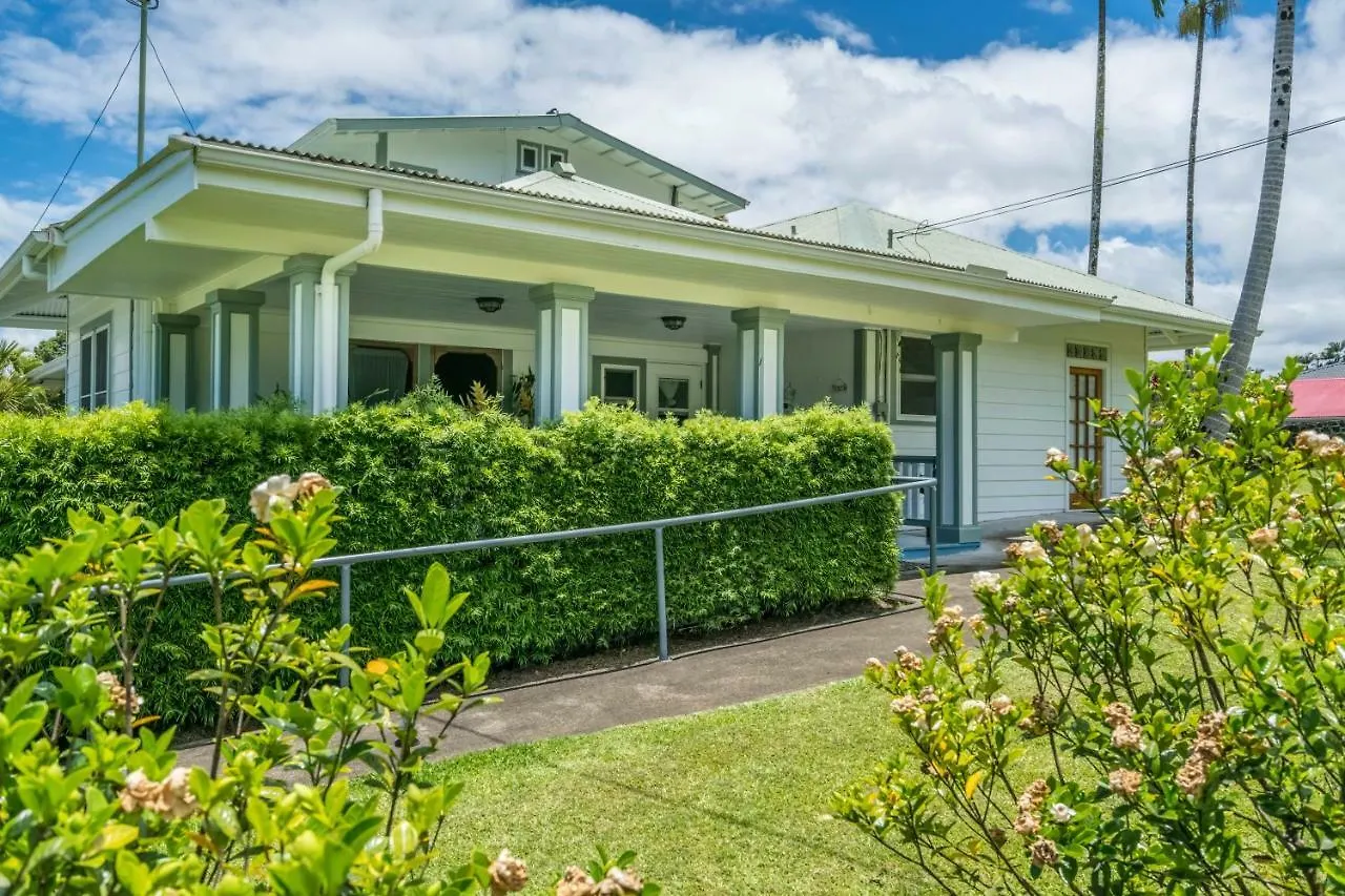 Old Hawaiian Bed And Breakfast Χίλο