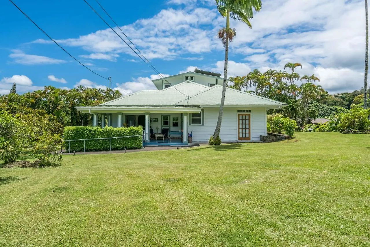 Old Hawaiian Bed And Breakfast Χίλο 3*,