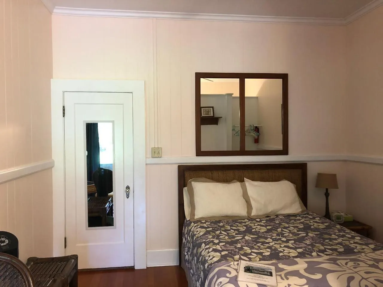 Old Hawaiian Bed And Breakfast Hilo Bed & Breakfast